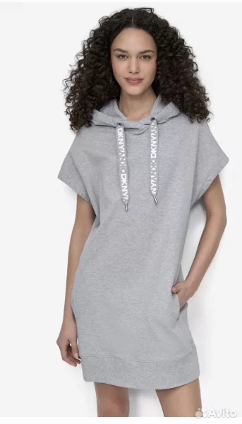 DKNY Платье